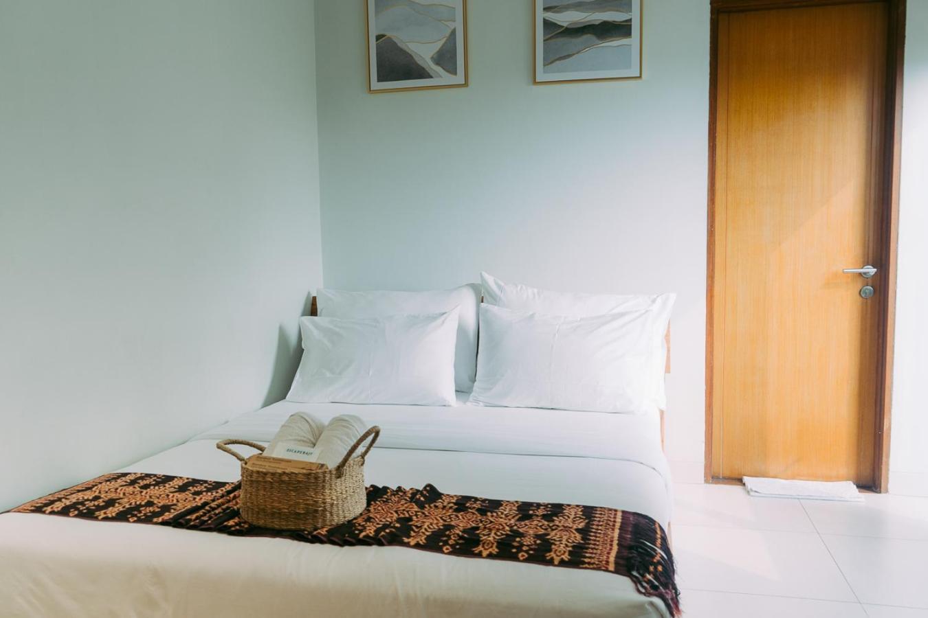 Hotel Escape Bajo à Labuan Bajo Extérieur photo