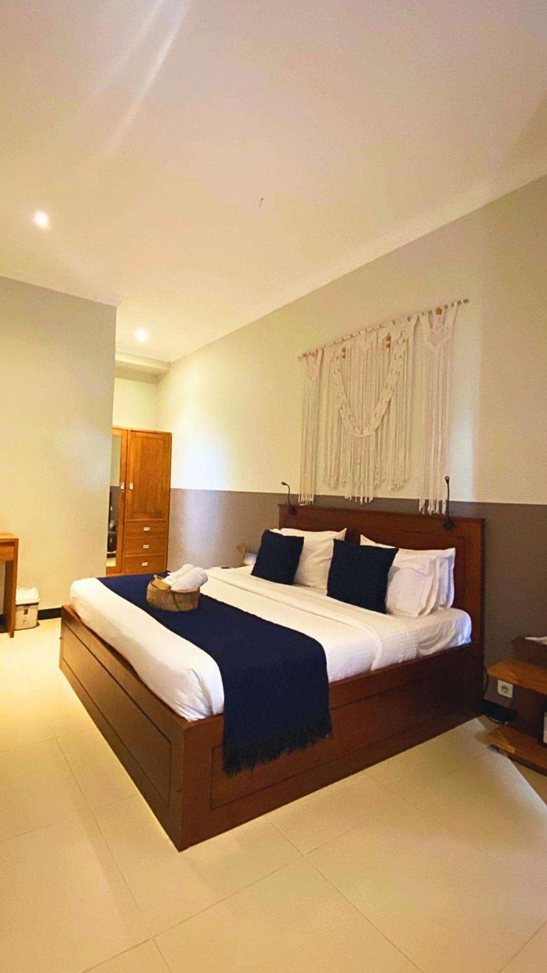 Hotel Escape Bajo à Labuan Bajo Extérieur photo